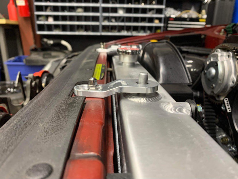 Countersteer R32 Billet Radiator Stays